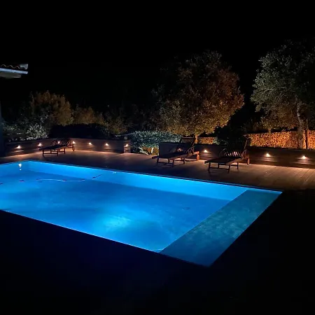 Alivu Belle Piscine Chauffée * Bonifacio (Corsica)